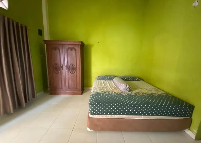 Oyo Life Afny Kost 1
