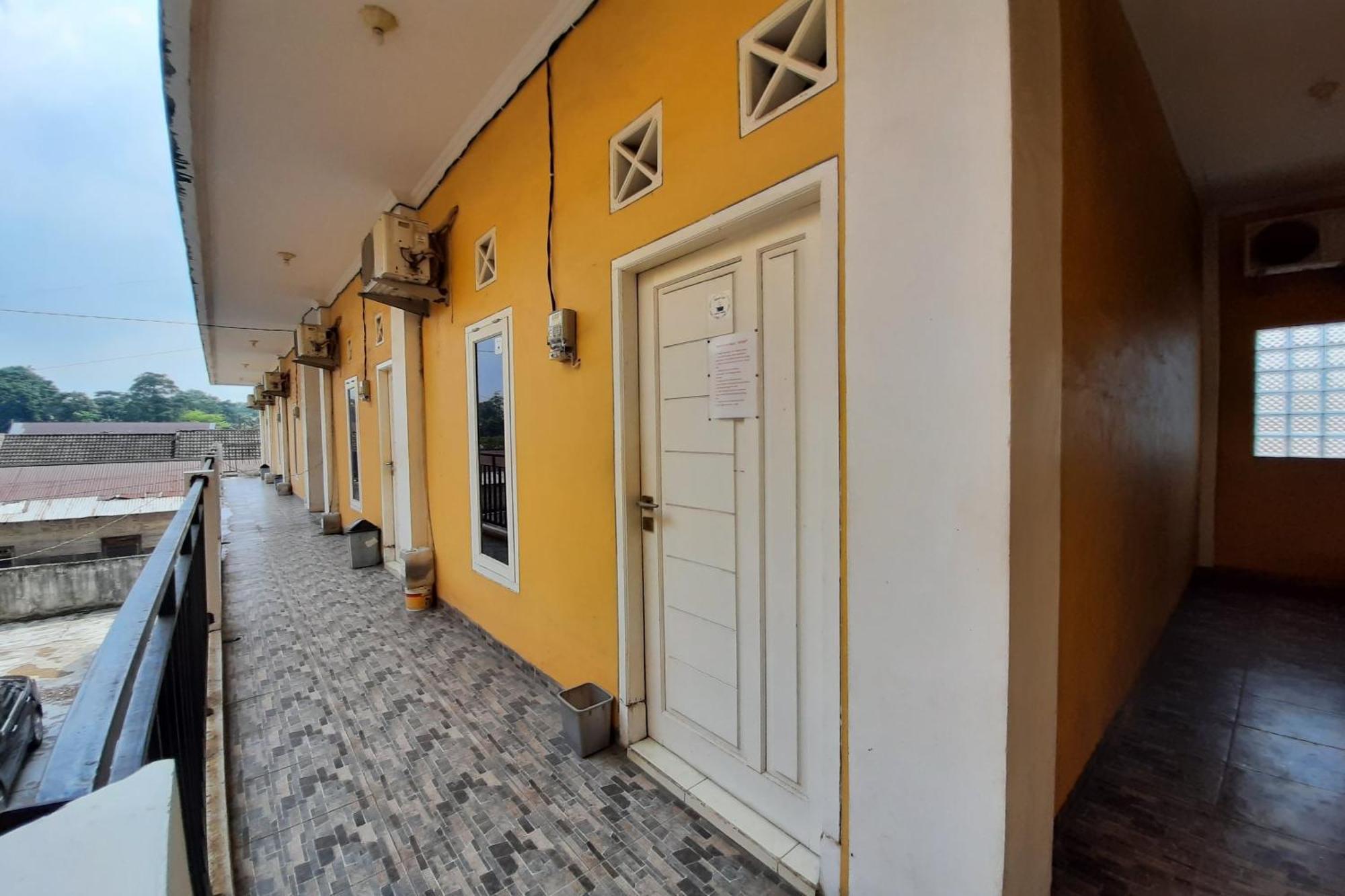 Oyo Life Afny Kost 1 Palembang